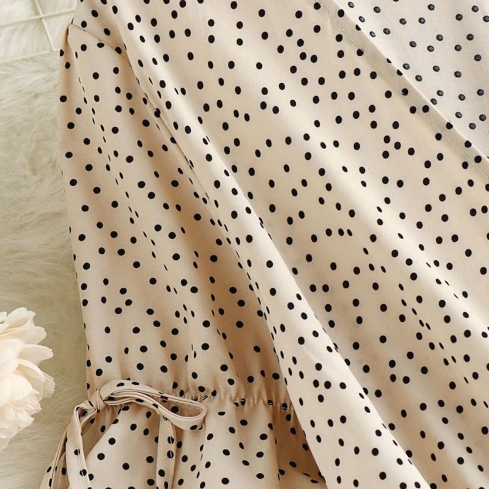 SHEIN Plus Size Polka Dot Surplice Front Dress - Picture 6 of 6